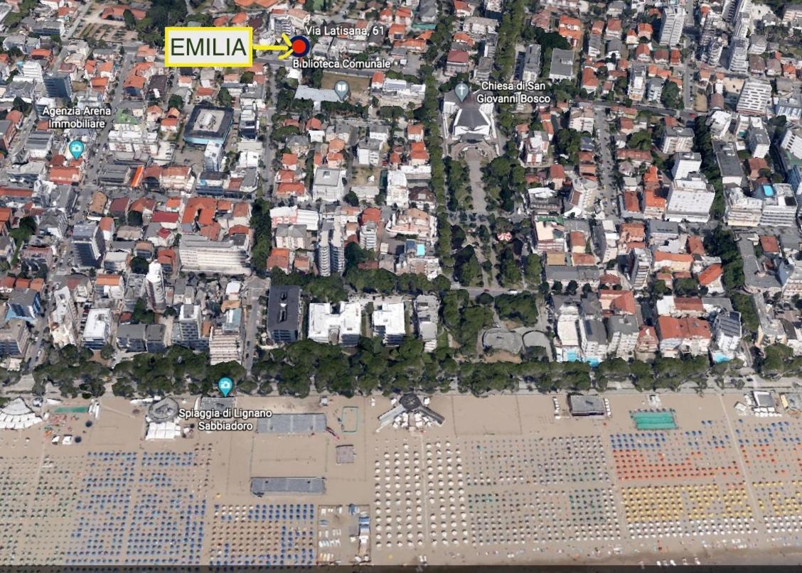 Villa Emilia Lignano Sabbiadoro Buitenkant foto